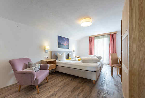 Zimmer, Suite, Pension Gasthof Enzian, Tannheim